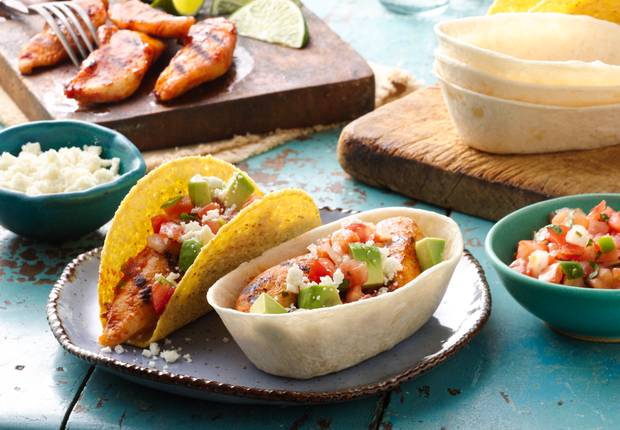 Tacos Au Poulet Grillé Prêts En Dix Minutes